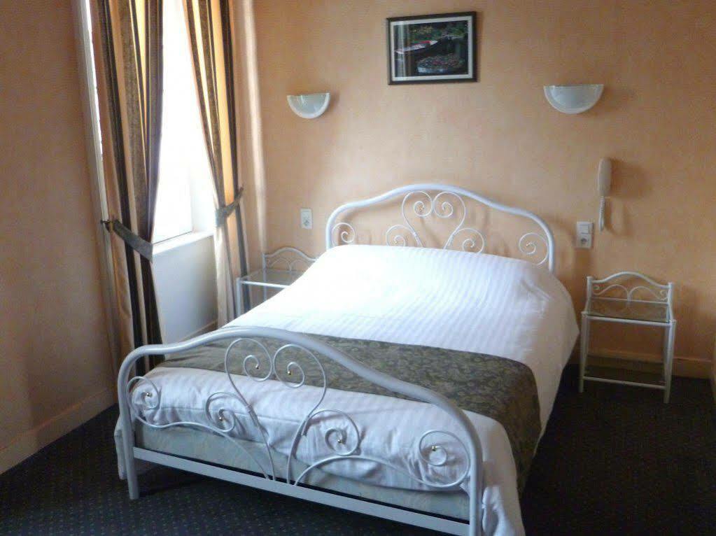Le Relais De La Rance - Chambres D'Hotes Quédillac Dış mekan fotoğraf