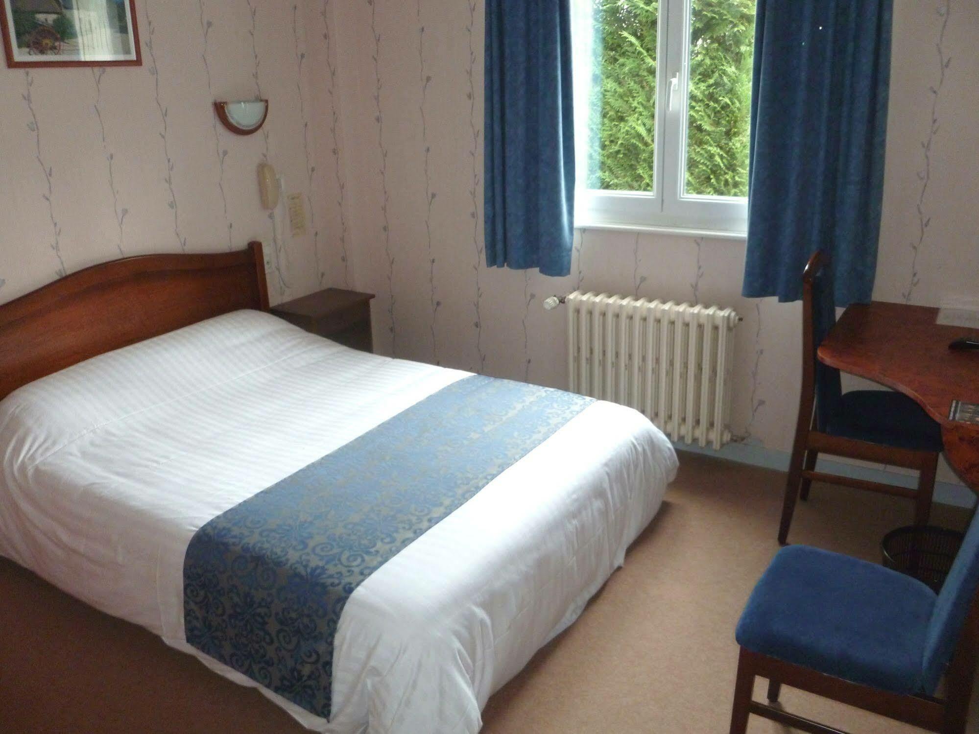 Le Relais De La Rance - Chambres D'Hotes Quédillac Dış mekan fotoğraf