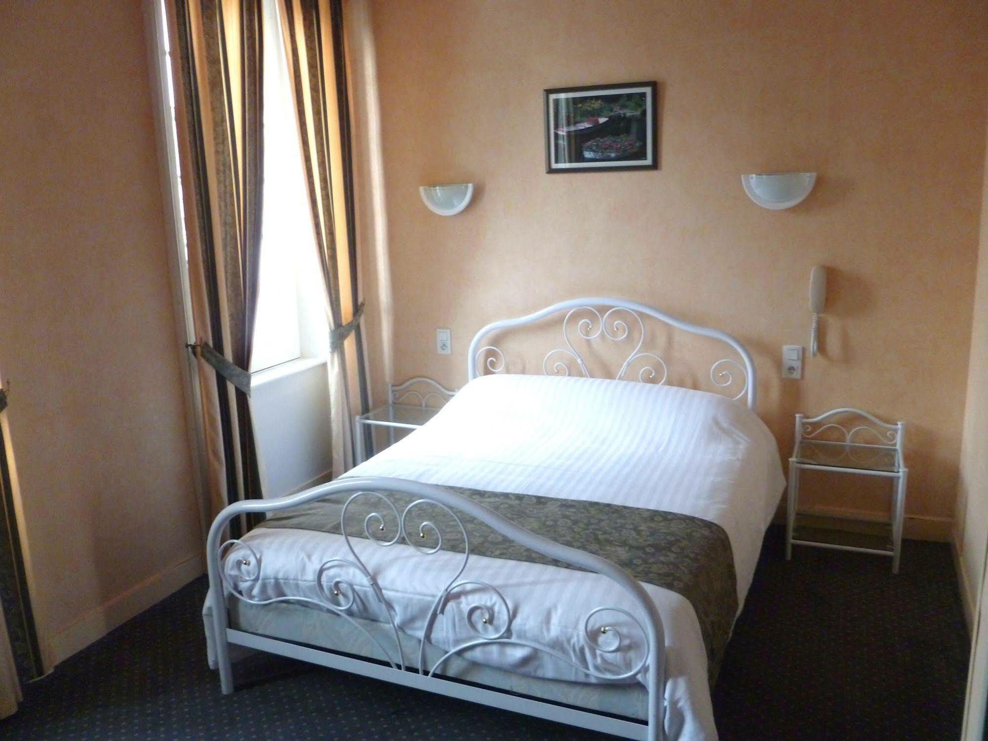 Le Relais De La Rance - Chambres D'Hotes Quédillac Dış mekan fotoğraf