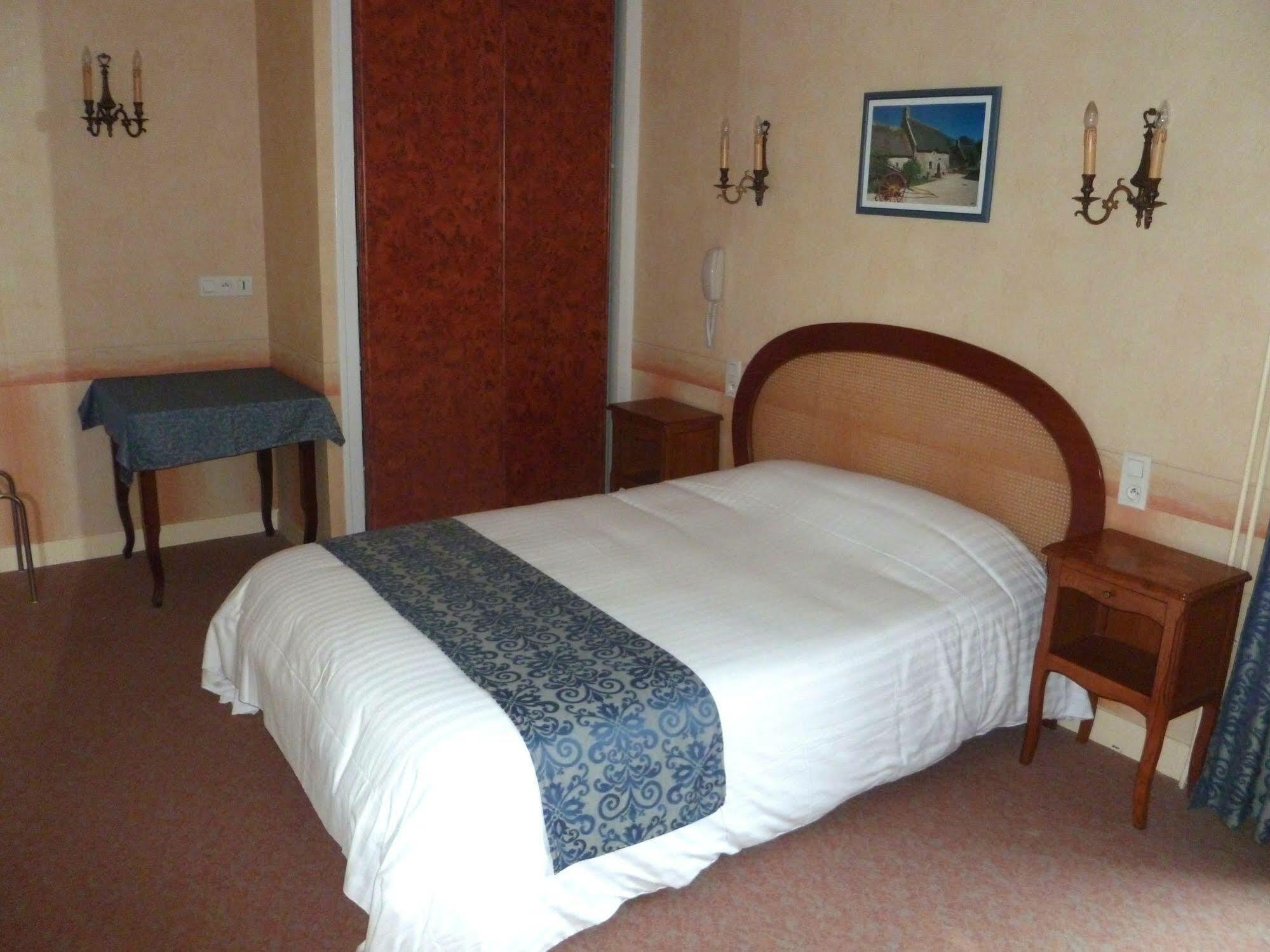 Le Relais De La Rance - Chambres D'Hotes Quédillac Dış mekan fotoğraf